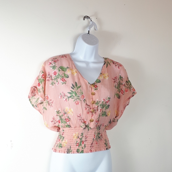 Tops - Pink flower print, button down crop top